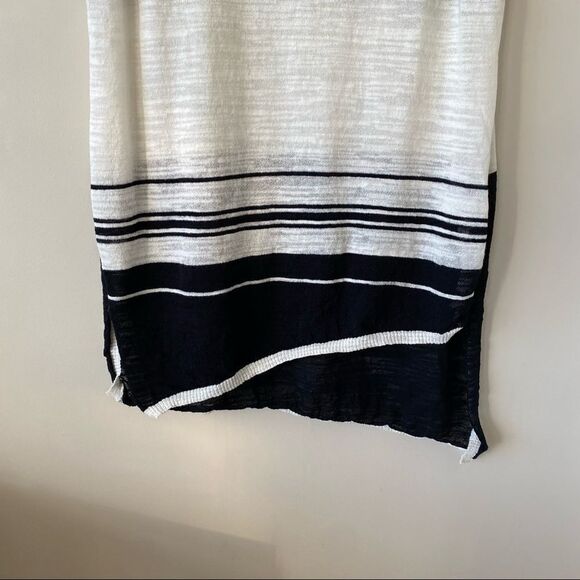 Anthropologie “Left Of Center” Striped Shadow Light Tunic (Medium) - Picture 4 of 9